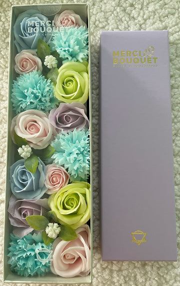 Cutie cadou cu flori de sapun-Long Box - Baby Blessings - Blues