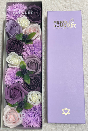 Cutie cadou cu flori de sapun-Long Box -  Lavender Rose & Carnation
