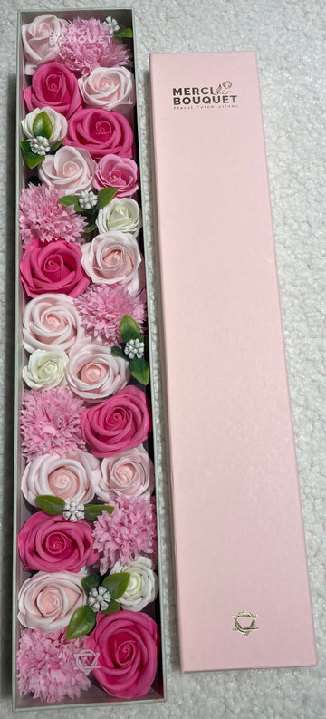 Cutie cadou cu flori de sapun-Extra Long Box - Baby Blessings - Pinks