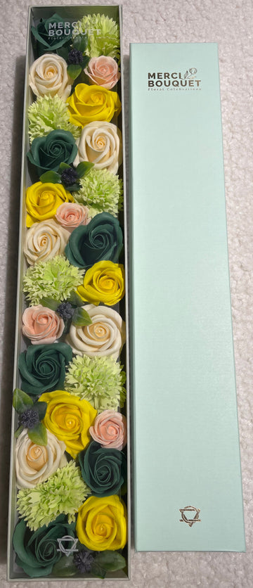 Cutie cadou cu flori de sapun-Extra Long Box - Spring Celibrations - Yellow & Greens